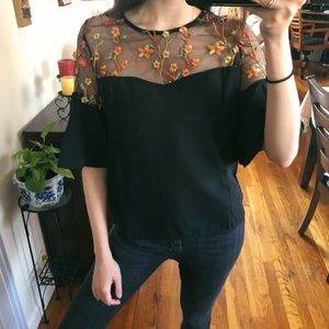 New Embroidery Mesh Yoke Sweetheart Top Boho